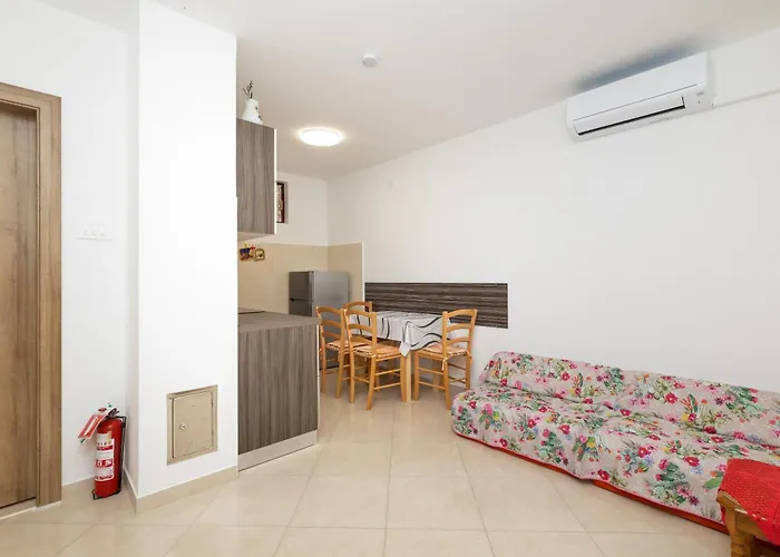 Lina 2 Mali Lošinj