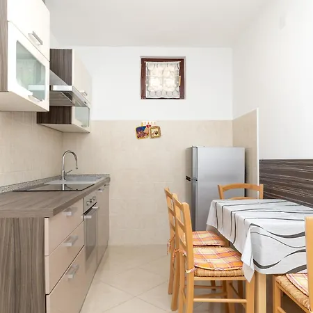 Lina 2 Apartamento *