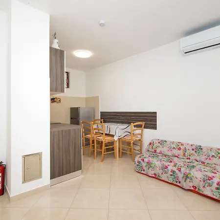 Lina 2 Mali Lošinj