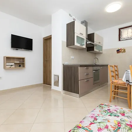 Lina 2 * Mali Lošinj